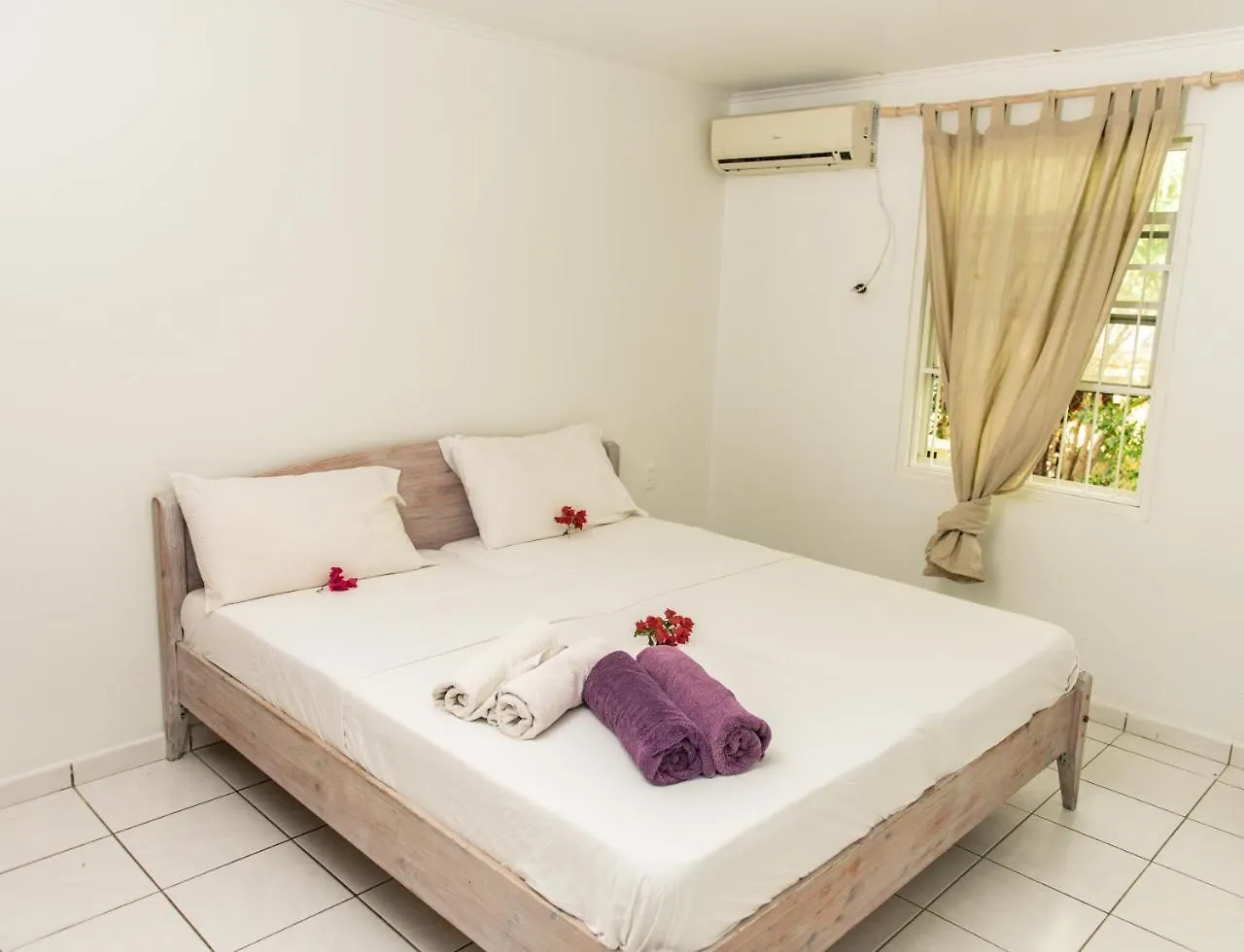 Kaya Tibourin Jan Thiel Hotel Willemstad Curacao